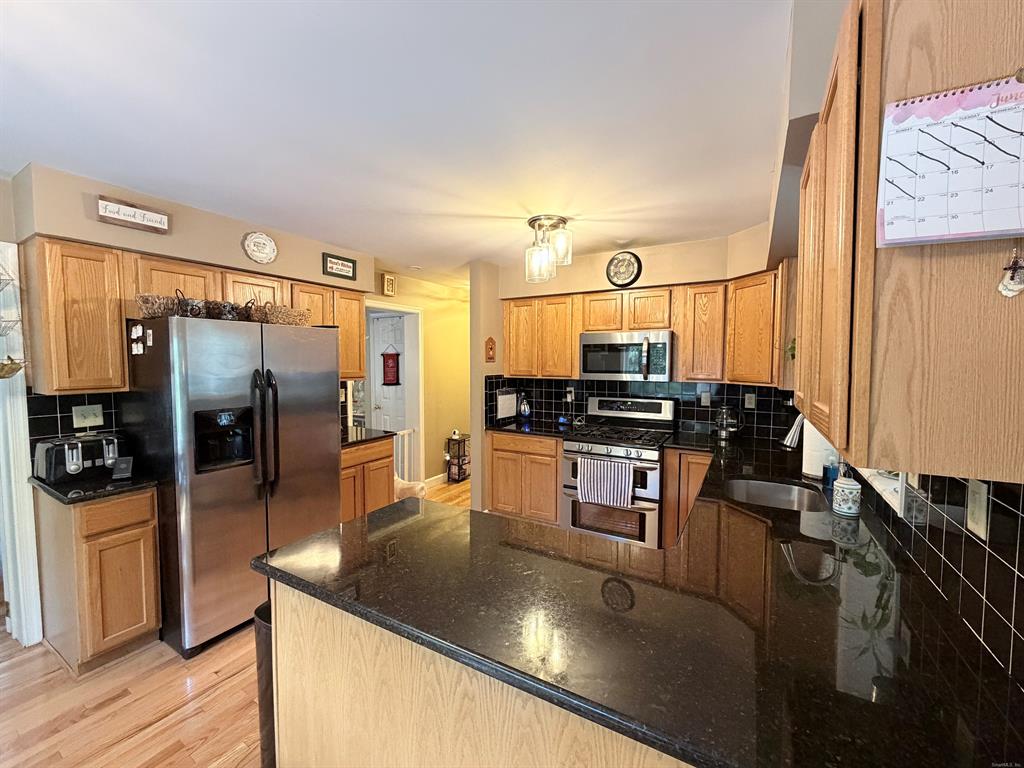 30 Lagana Ln Norwalk CT 06850 Kitchen view 2 of 5