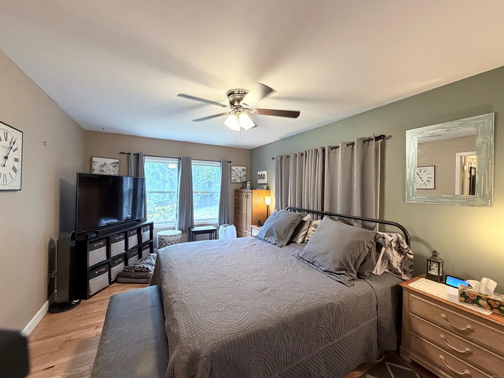 30 Lagana Ln Norwalk CT 06850 Bedroom 1 view 1 of 2