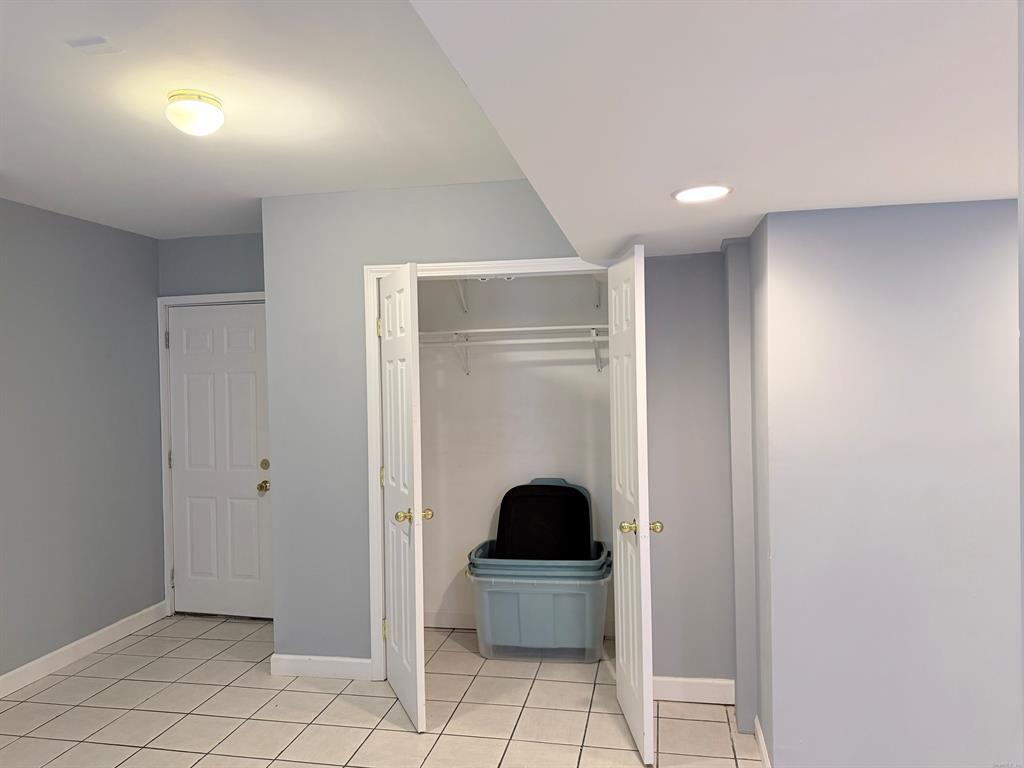 30 Lagana Ln Norwalk CT 06850 In-Law Suite