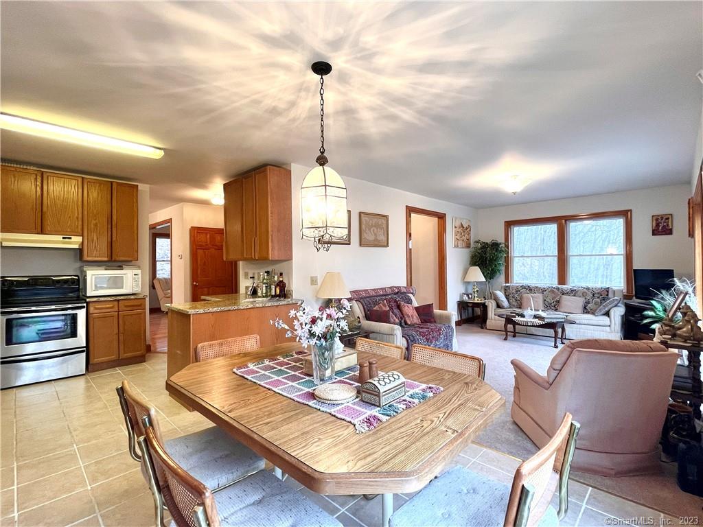 Open concept eat-in kitchen. 7 Cora Lane, Wilton CT For Sale