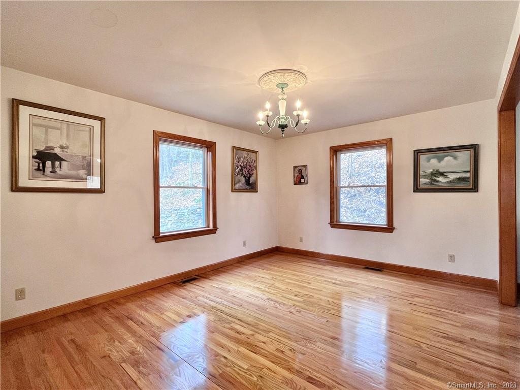 Dining Room 12x16. 7 Cora Lane, Wilton CT For Sale