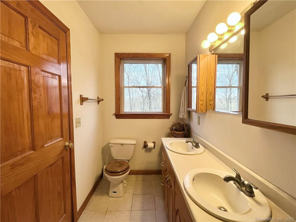 Southeast facing window & double sink. 7 Cora Lane, Wilton CT For Sale