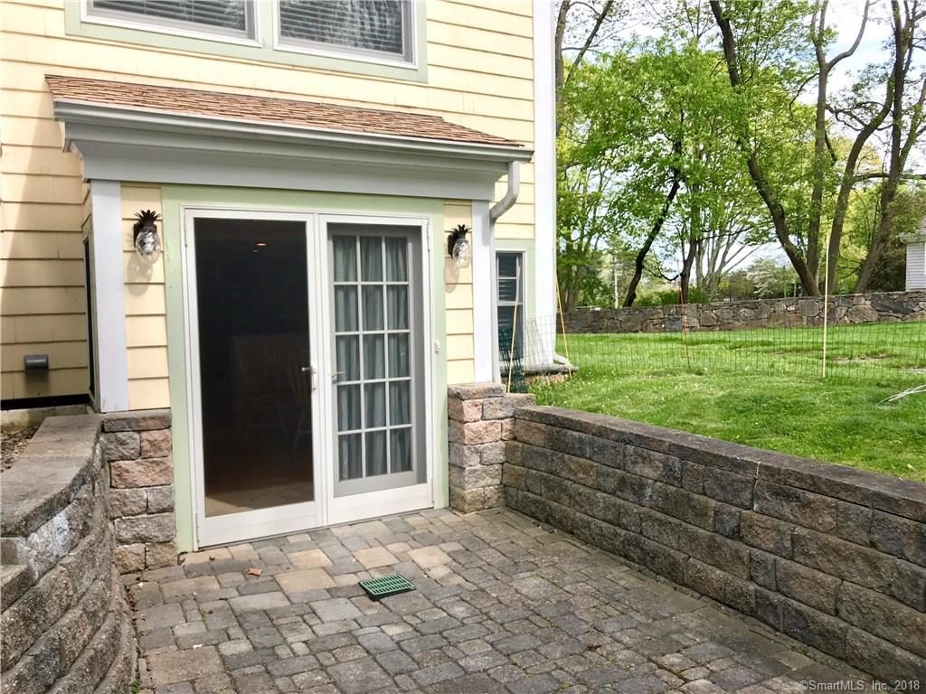 Separate Entrance In-Law residence 2 Duck Pond Road Norwalk CT 06855-2023