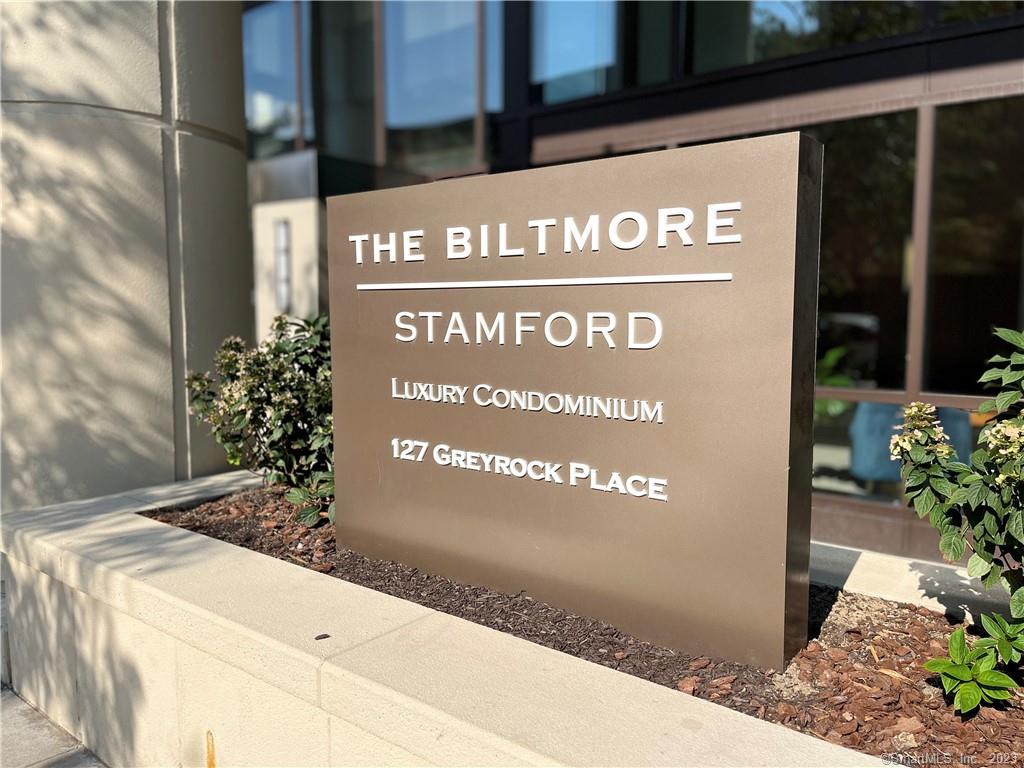 The Biltmore Stamford - Luxury Condominium 127 Greyrock Place