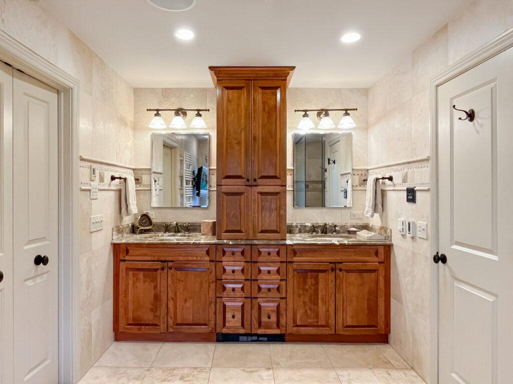 1 Meeting Grove Lane, Norwalk, CT 2nd Floor Bedroom Suite Full Bathroom Double Vanity