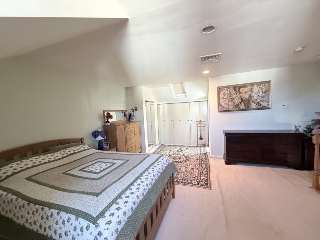 Level 3 Bedroom Suite - 10 West Street #12 Stamford CT 06902